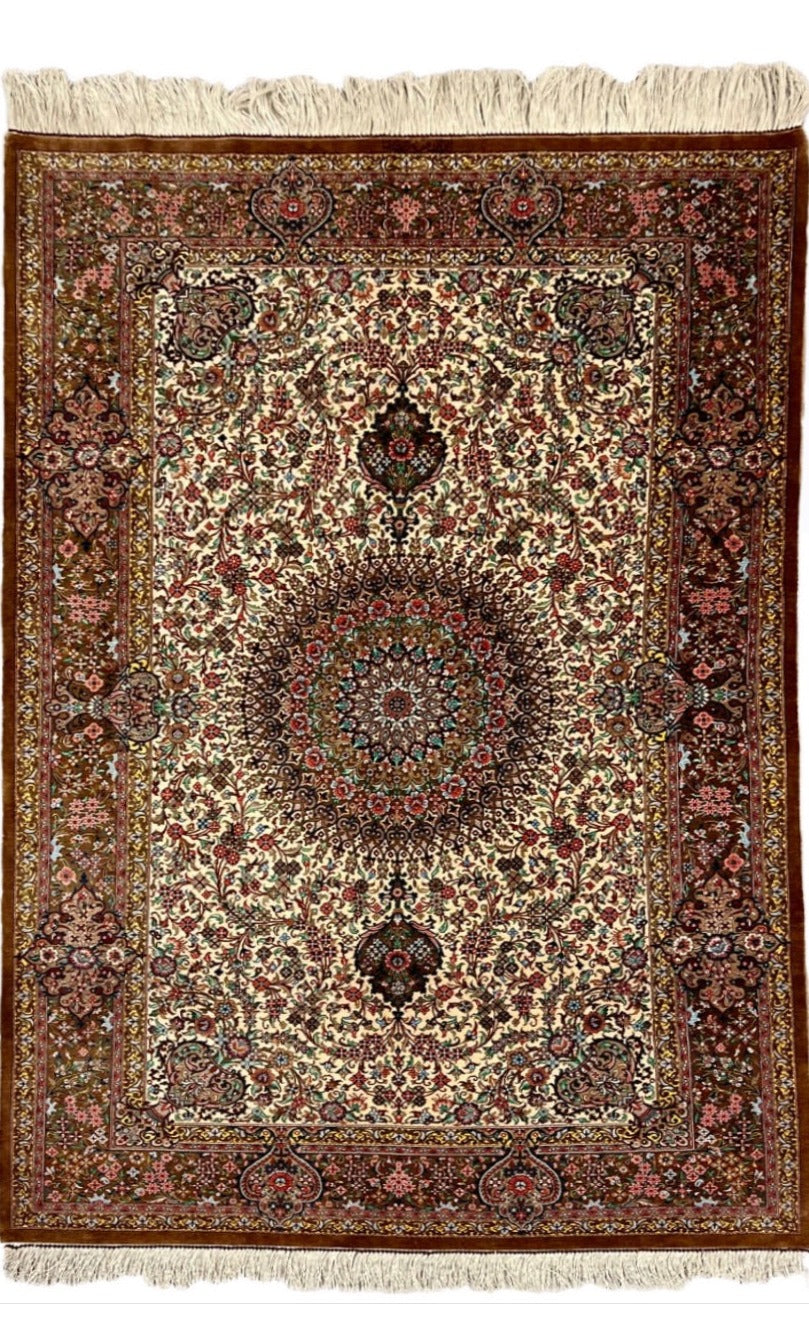 Fine Handmade Persian Medallion Maragh Silk Rug product image #29221748015274
