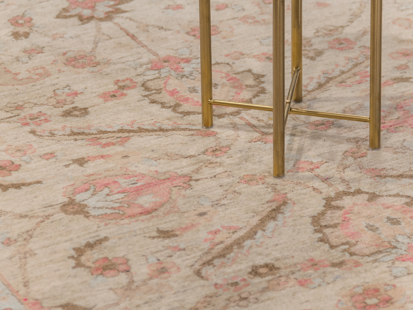 Fine-Hand-Knotted Area Wool Rug From Pakistan