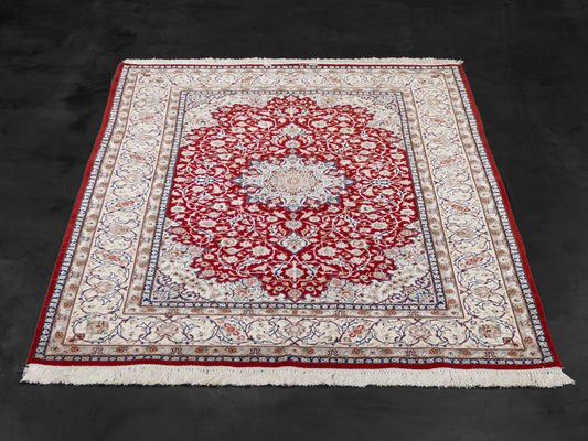 Handmade Authentic Persian Isfahan Wool And Silk Medallion Rug