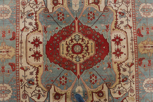 Fine-Handmade Oversized Wool Persian Heriz Rug