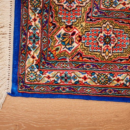 Kashmir Handcrafted Silk Area Rug Persian Gonbad Design