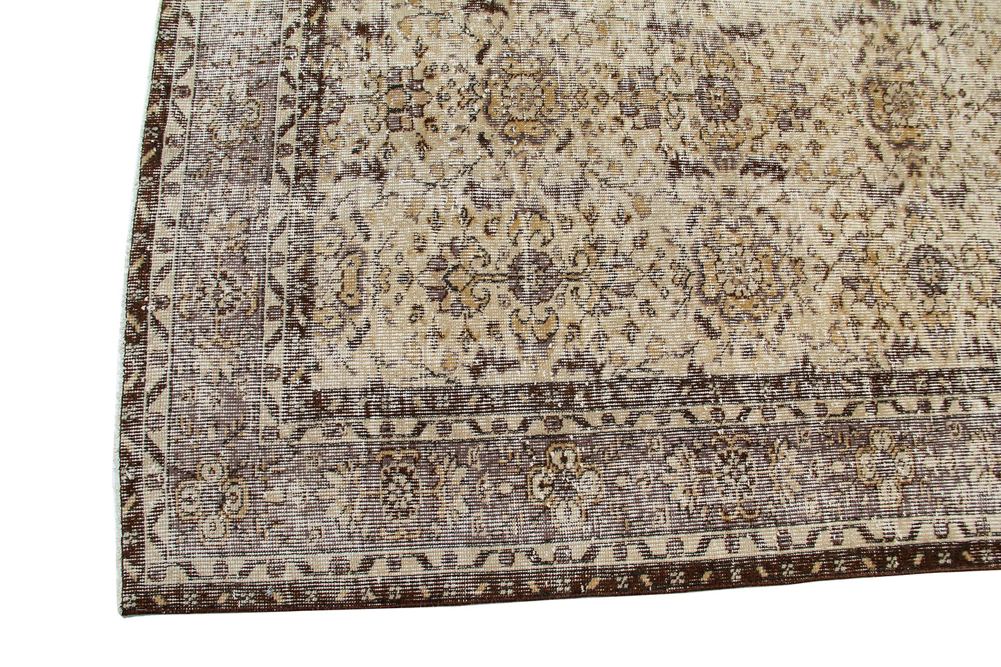 Vintage Wool Rug With a Traditional Floral Design