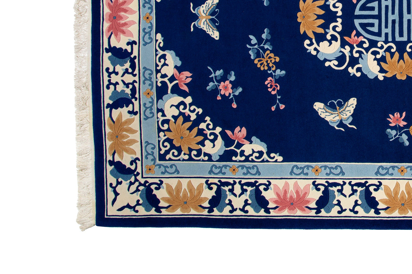 Traditional Wool & Silk China Area Rug With A Floral Design