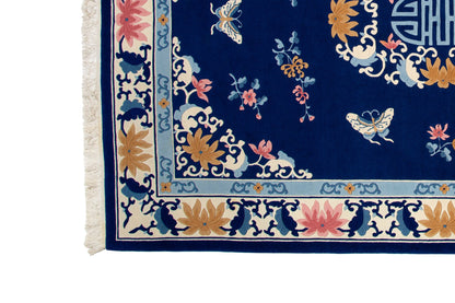 Traditional Wool & Silk China Area Rug With A Floral Design