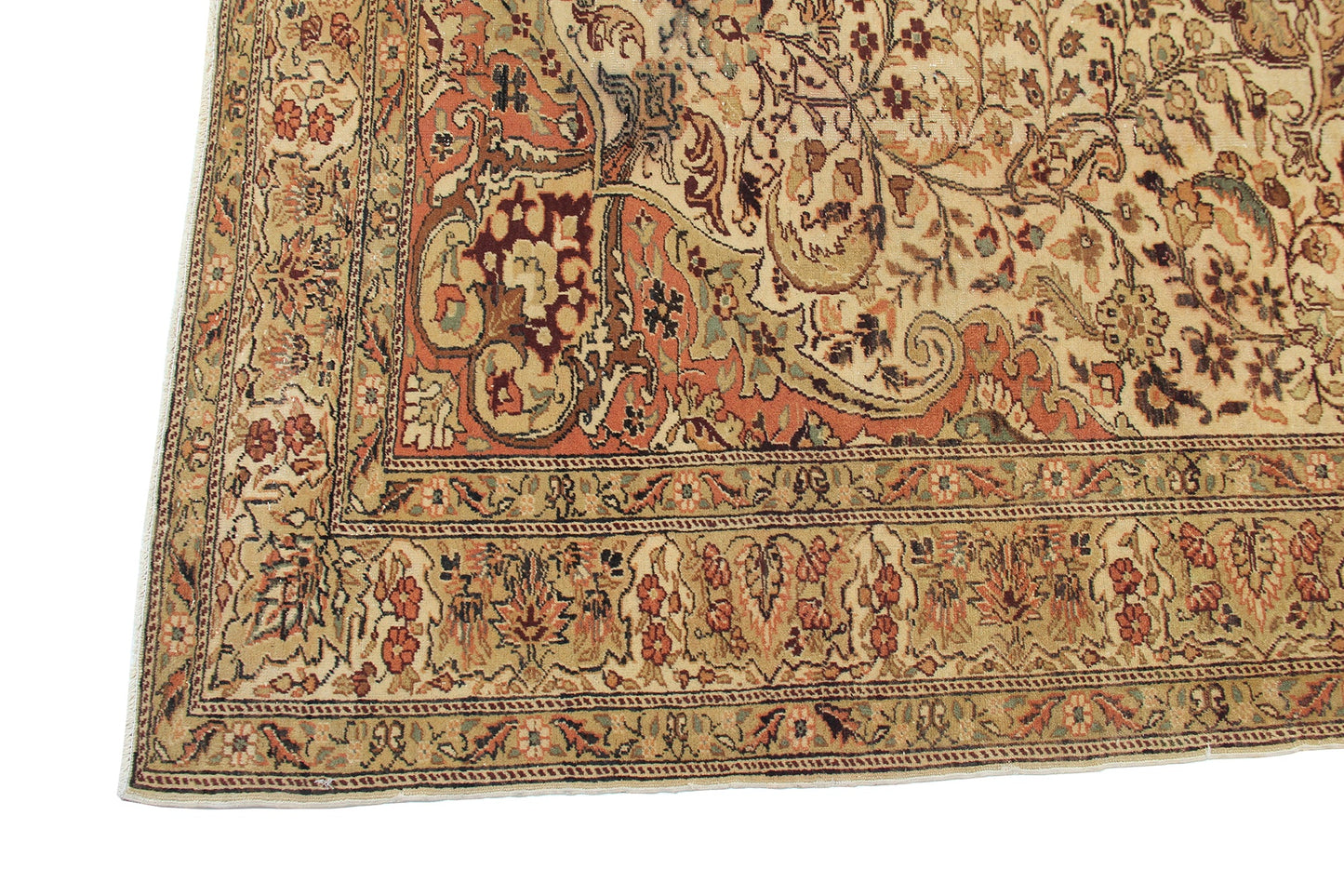 Vintage Turkish Rug With a Traditional Antique Design