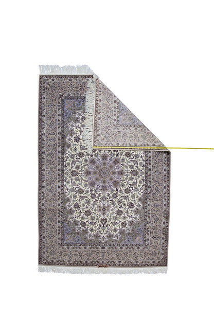 Persian Isfahan Hand-Knotted Area Rug