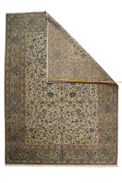Traditional Persian Kashan Handmade Wool And Silk Carpet