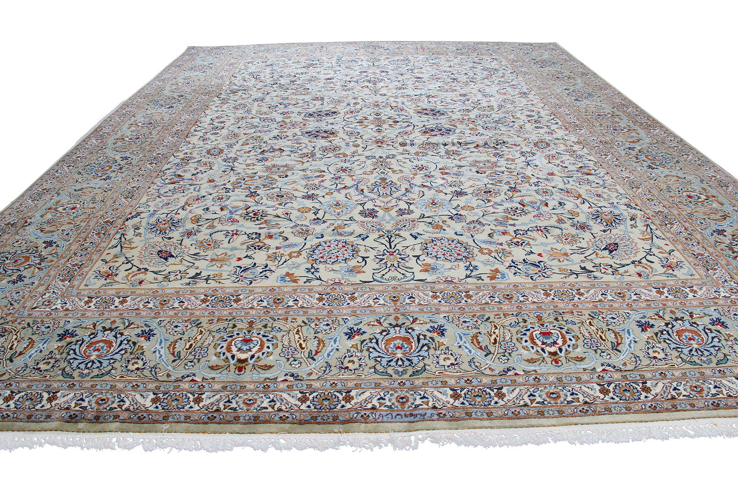 Traditional Persian Kashan Handmade Wool And Silk Carpet