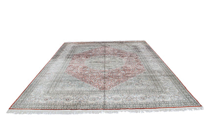 China Traditional Handmade Medallion Semi Antique Rug
