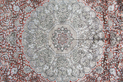 China Traditional Handmade Medallion Semi Antique Rug