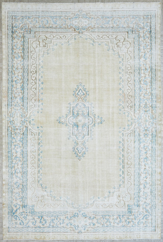 Persian Kerman Medallion Wool Handmade Area Rug With A Vintage Design