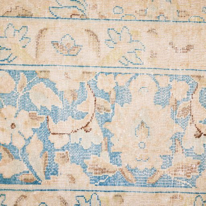 Persian Mahal Handmade Are Rug With a Vintage Design